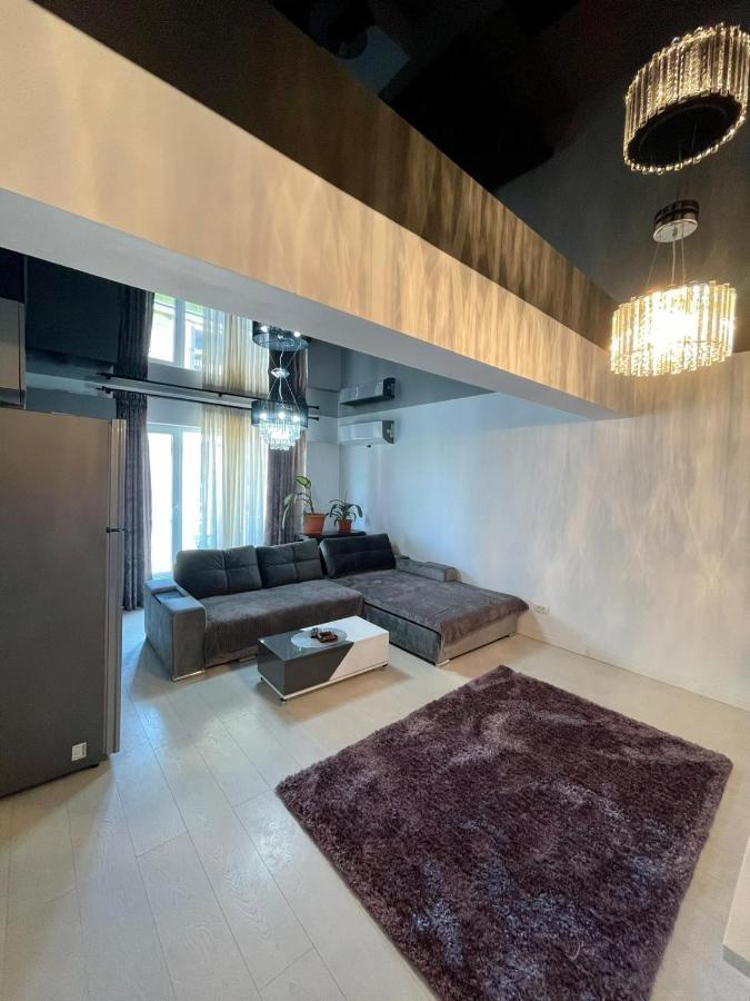 Ademi Apartment Нэводари Экстерьер фото