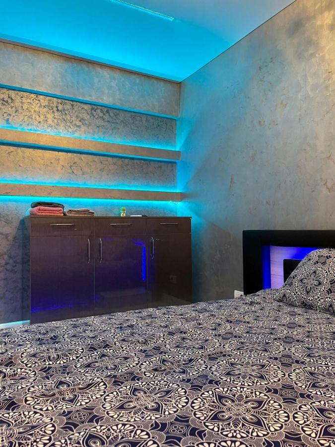 Ademi Apartment Нэводари Экстерьер фото