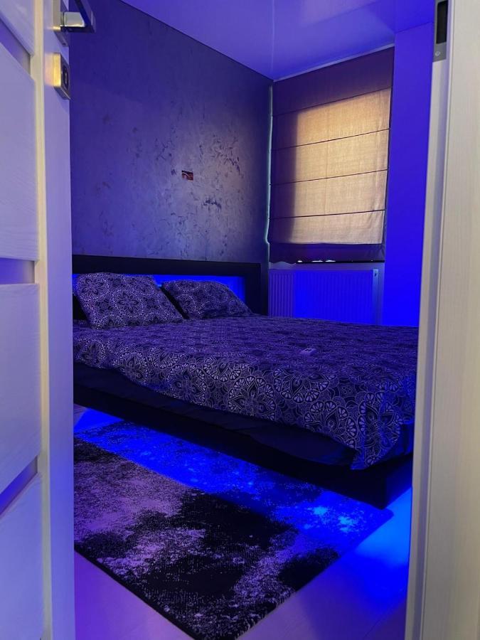 Ademi Apartment Нэводари Экстерьер фото